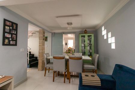 Casa de condomínio à venda com 110m², 2 quartos e 2 vagas Casa de condomínio à venda com 110m², 2 quartos e 2 vagasSala
