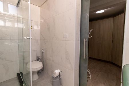 Casa de condomínio à venda com 110m², 2 quartos e 2 vagas Casa de condomínio à venda com 110m², 2 quartos e 2 vagasBanheiro da Suíte