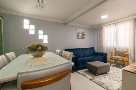 Casa de condomínio à venda com 110m², 2 quartos e 2 vagas Casa de condomínio à venda com 110m², 2 quartos e 2 vagasSala