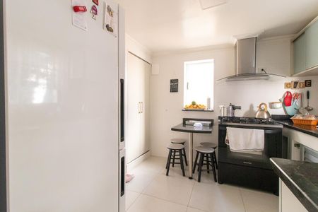 Casa de condomínio à venda com 110m², 2 quartos e 2 vagas Casa de condomínio à venda com 110m², 2 quartos e 2 vagasCozinha