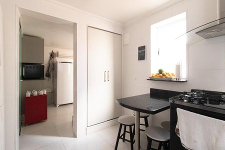 Casa de condomínio à venda com 110m², 2 quartos e 2 vagas Casa de condomínio à venda com 110m², 2 quartos e 2 vagasCozinha
