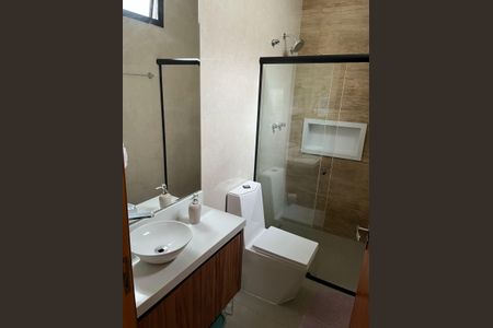 Casa de condomínio para alugar com 300m², 4 quartos e 5 vagas Casa de condomínio para alugar com 300m², 4 quartos e 5 vagasBanheiro