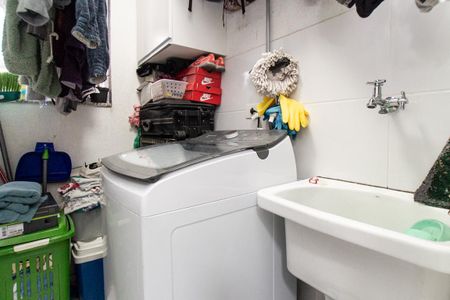 Casa de condomínio à venda com 50m², 2 quartos e sem vaga Casa de condomínio à venda com 50m², 2 quartos e sem vagaCozinha e Área de Serviço