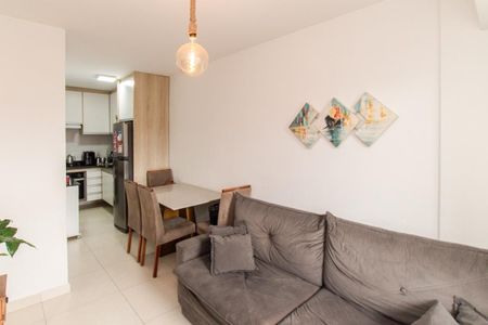 Casa de condomínio à venda com 50m², 2 quartos e sem vaga Casa de condomínio à venda com 50m², 2 quartos e sem vagaSala