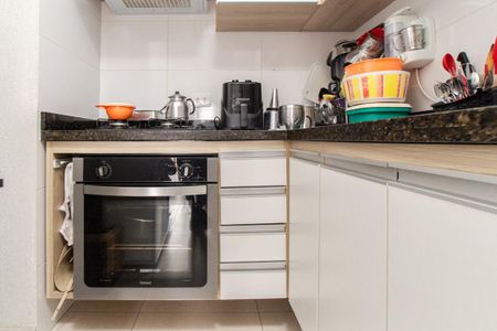 Casa de condomínio à venda com 50m², 2 quartos e sem vaga Casa de condomínio à venda com 50m², 2 quartos e sem vagaCozinha e Área de Serviço
