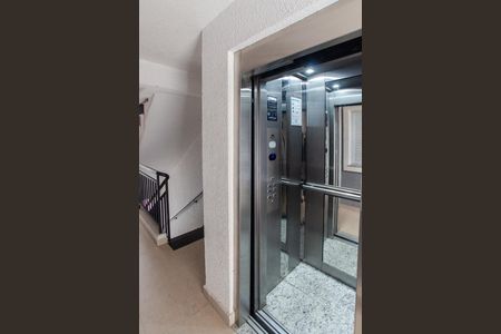 Casa de condomínio à venda com 50m², 2 quartos e sem vaga Casa de condomínio à venda com 50m², 2 quartos e sem vagaÁrea comum