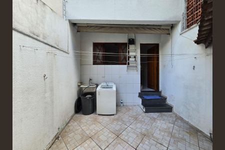 Casa à venda com 100m², 2 quartos e 1 vaga Casa à venda com 100m², 2 quartos e 1 vagaÁrea de Serviço e Churrasqueira