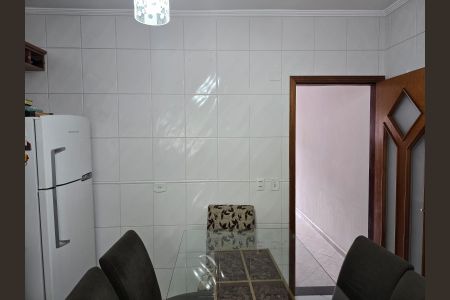 Casa à venda com 100m², 2 quartos e 1 vaga Casa à venda com 100m², 2 quartos e 1 vagaCozinha