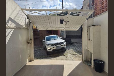 Casa à venda com 100m², 2 quartos e 1 vaga Casa à venda com 100m², 2 quartos e 1 vagaGaragem