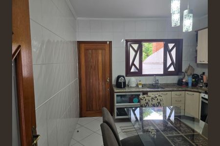 Casa à venda com 100m², 2 quartos e 1 vaga Casa à venda com 100m², 2 quartos e 1 vagaCozinha