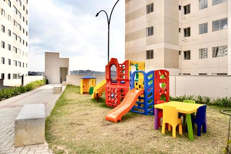 Apartamento para alugar com 68m², 3 quartos e 2 vagasÁrea comum - Playground