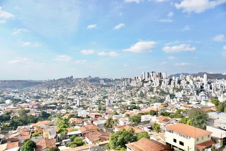 Sala - Vista  de apartamento para alugar com 3 quartos, 68m² em Palmeiras, Belo Horizonte