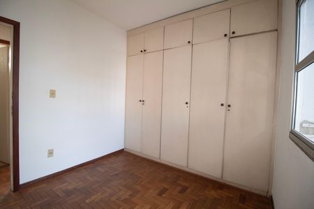 Quarto 01 de apartamento para alugar com 2 quartos, 48m² em Padre Eustáquio, Belo Horizonte