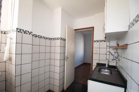 Apartamento para alugar com 48m², 2 quartos e 1 vaga Apartamento para alugar com 48m², 2 quartos e 1 vagaCozinha e Área de Serviço