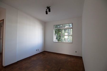 Sala  de apartamento para alugar com 2 quartos, 48m² em Padre Eustáquio, Belo Horizonte