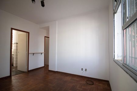 Sala QU de apartamento para alugar com 2 quartos, 48m² em Padre Eustáquio, Belo Horizonte