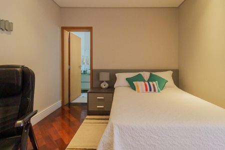 Casa de condomínio para alugar com 321m², 3 quartos e 4 vagas Casa de condomínio para alugar com 321m², 3 quartos e 4 vagasQuarto Suíte 1