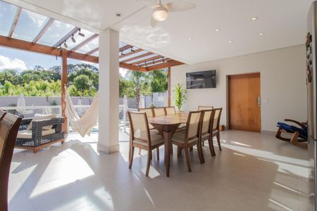 Casa de condomínio para alugar com 321m², 3 quartos e 4 vagas Casa de condomínio para alugar com 321m², 3 quartos e 4 vagasÁrea comum - Churrasqueira