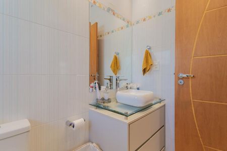 Casa de condomínio para alugar com 321m², 3 quartos e 4 vagas Casa de condomínio para alugar com 321m², 3 quartos e 4 vagasBanheiro suíte 2