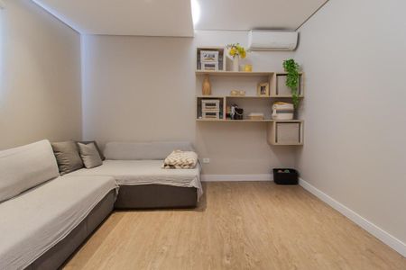 Casa de condomínio para alugar com 321m², 3 quartos e 4 vagas Casa de condomínio para alugar com 321m², 3 quartos e 4 vagasSala de cinema