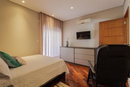 Casa de condomínio para alugar com 321m², 3 quartos e 4 vagas Casa de condomínio para alugar com 321m², 3 quartos e 4 vagasQuarto Suíte 1