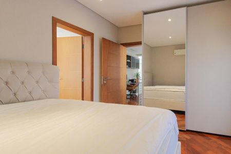 Casa de condomínio para alugar com 321m², 3 quartos e 4 vagas Casa de condomínio para alugar com 321m², 3 quartos e 4 vagasQuarto Suíte 2