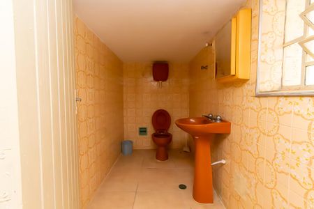 Casa para alugar com 110m², 3 quartos e 3 vagas Casa para alugar com 110m², 3 quartos e 3 vagasBanheiro externa