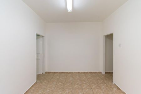 Casa para alugar com 110m², 3 quartos e 3 vagas Casa para alugar com 110m², 3 quartos e 3 vagasSala