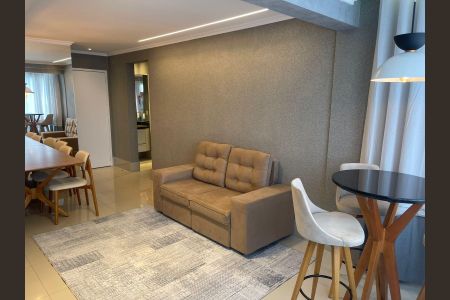 Apartamento para alugar com 65m², 2 quartos e 1 vagaSala