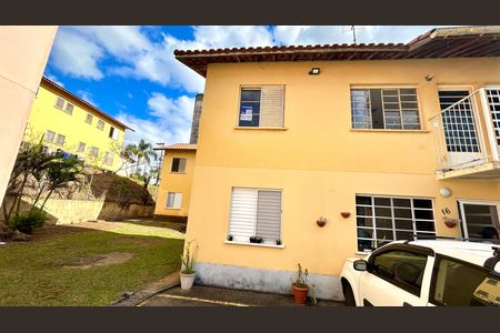 Apartamento para alugar com 42m², 2 quartos e 1 vagaPlaca instalada na fachada do imóvel 