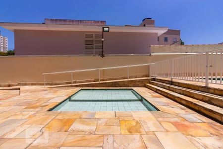 Apartamento para alugar com 110m², 3 quartos e 2 vagas Apartamento para alugar com 110m², 3 quartos e 2 vagasÁrea comum - Piscina