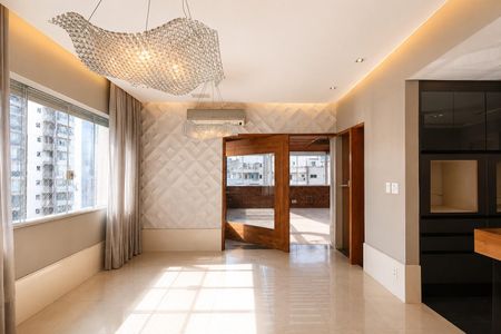 Apartamento para alugar com 530m², 4 quartos e 3 vagas Apartamento para alugar com 530m², 4 quartos e 3 vagasSala