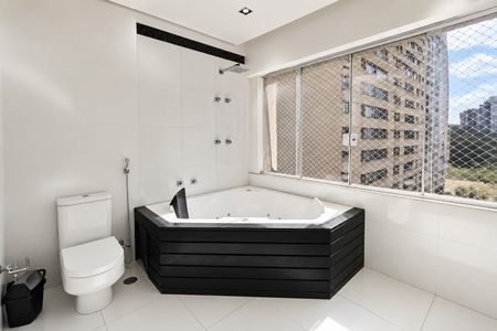 Apartamento para alugar com 530m², 4 quartos e 3 vagas Apartamento para alugar com 530m², 4 quartos e 3 vagasSuíte 1