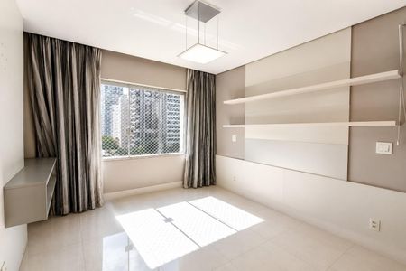 Apartamento para alugar com 530m², 4 quartos e 3 vagas Apartamento para alugar com 530m², 4 quartos e 3 vagasDormitório - Suíte 1