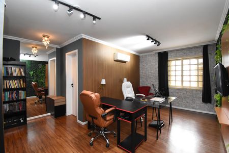 Casa à venda com 415m², 3 quartos e 4 vagasSuíte 2