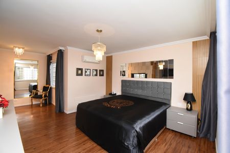 Casa à venda com 415m², 3 quartos e 4 vagasSuíte