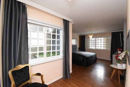 Casa à venda com 415m², 3 quartos e 4 vagasSuíte