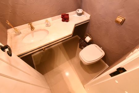 Casa à venda com 415m², 3 quartos e 4 vagasLavabo