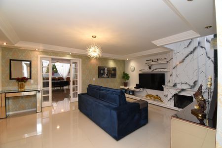 Casa à venda com 415m², 3 quartos e 4 vagasSala
