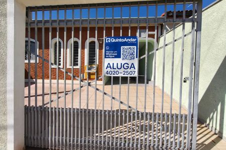 Casa para alugar com 98m², 2 quartos e 1 vaga Casa para alugar com 98m², 2 quartos e 1 vagaPLACA INSTALADA NA FACHADA