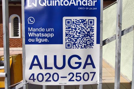 Casa para alugar com 98m², 2 quartos e 1 vaga Casa para alugar com 98m², 2 quartos e 1 vagaPLACA INSTALADA NA FACHADA