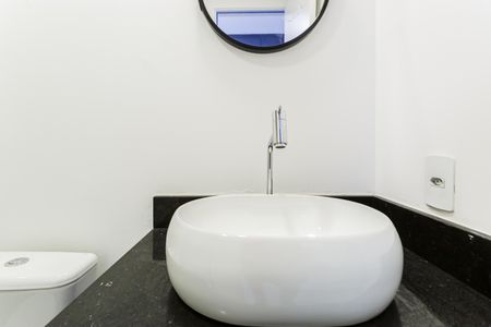 Studio para alugar com 24m², 1 quarto e sem vaga Studio para alugar com 24m², 1 quarto e sem vagaBanheiro