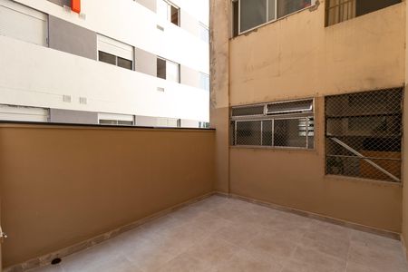 Apartamento à venda com 42m², 1 quarto e sem vagaQuintal 1
