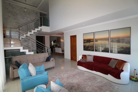 Casa de condomínio para alugar com 285m², 3 quartos e 4 vagasSala 1