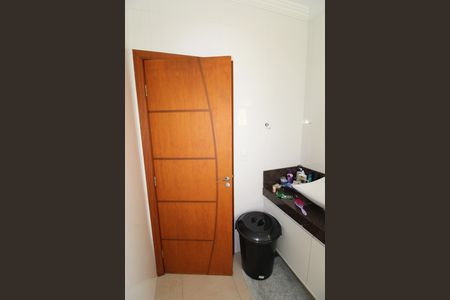 Casa de condomínio para alugar com 285m², 3 quartos e 4 vagasBanheiro da Suíte 3