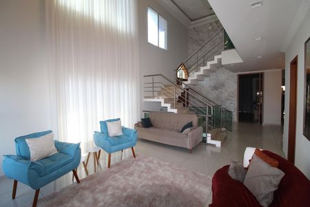Casa de condomínio para alugar com 285m², 3 quartos e 4 vagasSala 1