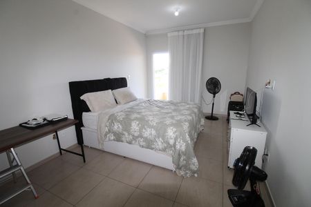 Casa de condomínio para alugar com 285m², 3 quartos e 4 vagasSuíte 1