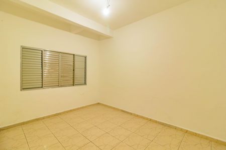 Casa para alugar com 65m², 2 quartos e 1 vaga