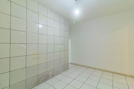 Casa para alugar com 65m², 2 quartos e 1 vaga