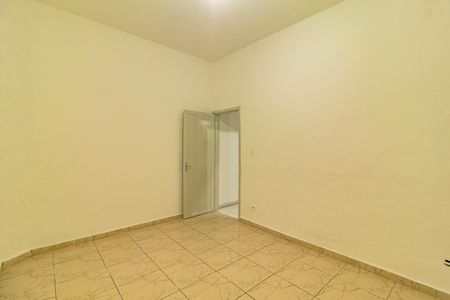 Casa para alugar com 65m², 2 quartos e 1 vaga